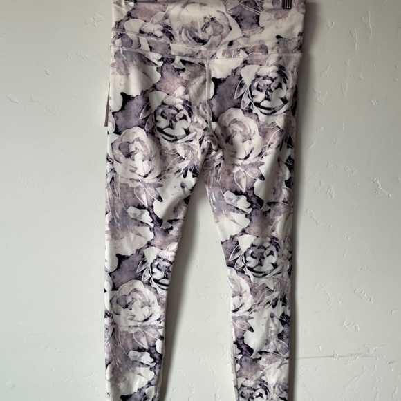 Anthro printed leggings, NWT, xs - Picture 3 of 7